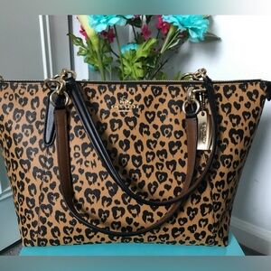 COACH Wild Heart Ava Tote Cheetah
Print F23238